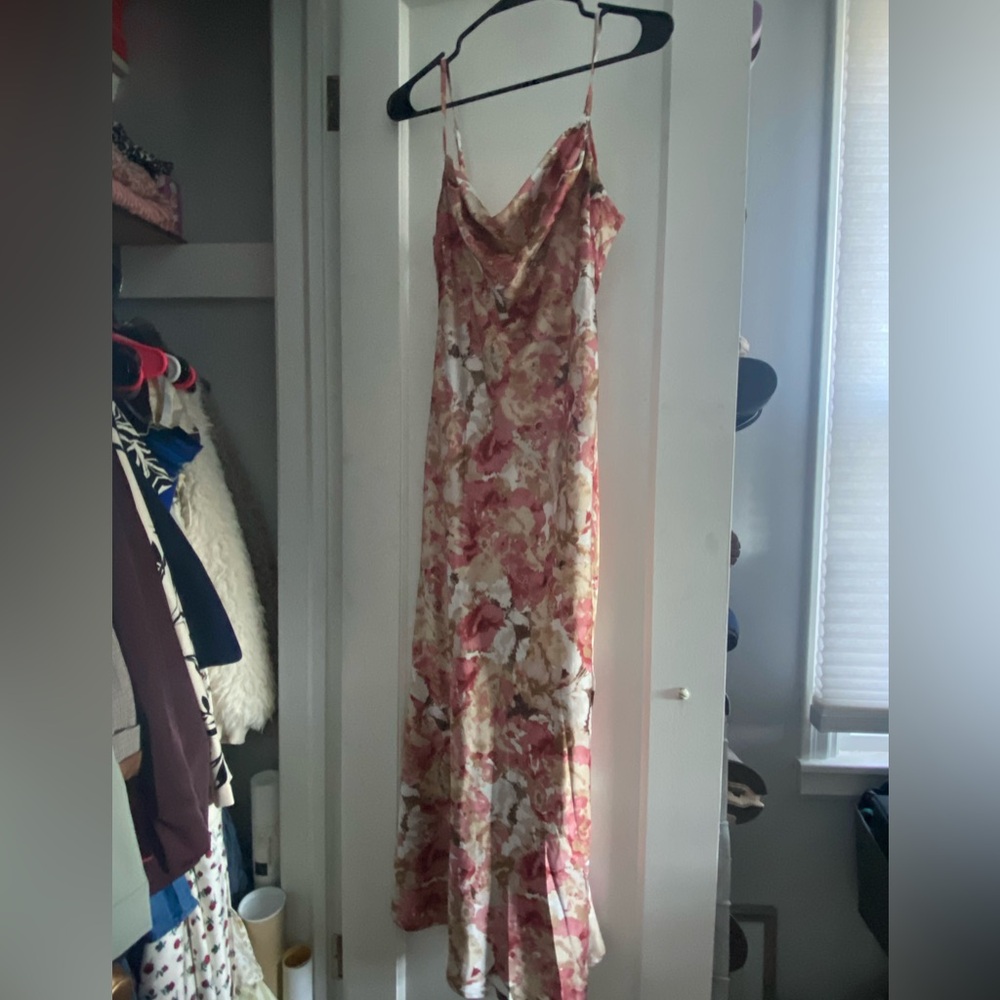 Elegant Floral Maxi Dress with Spaghetti Straps